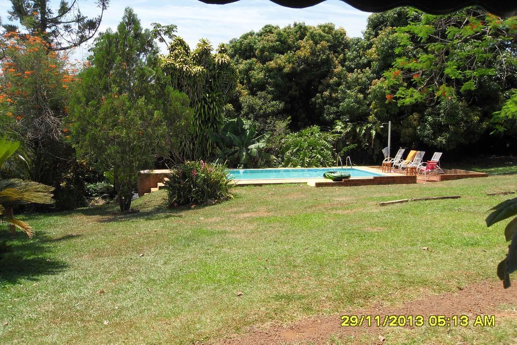 Hostel Y Posada Colibri Puerto Iguazú Exteriör bild